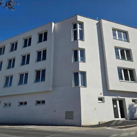 Brand New #12 Near Center With Free Street Parking
