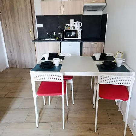 Brand New #12 Near Center With Free Street Parking *